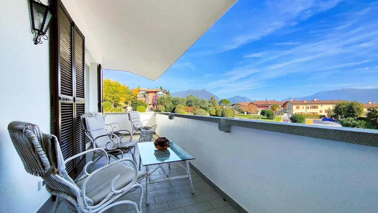 Appartamento Jessica Con Piscina Privata Manerba del Garda Apartment