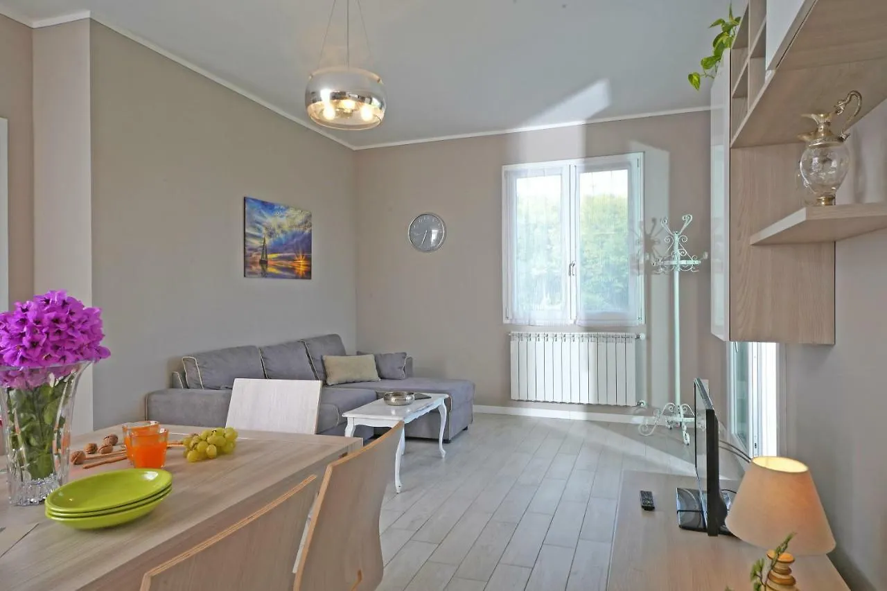 Appartamento Jessica Con Piscina Privata Manerba del Garda Apartment